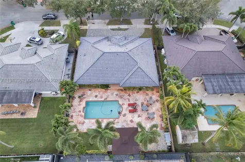 9125 NW 172nd Terrace Hialeah FL 33018
