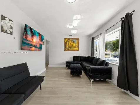355 W 62nd Street Hialeah FL 33012