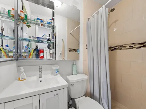 355 W 62nd Street Hialeah FL 33012