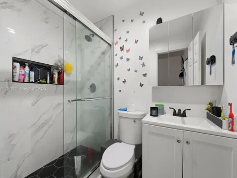 355 W 62nd Street Hialeah FL 33012