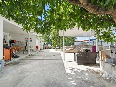 355 W 62nd Street Hialeah FL 33012