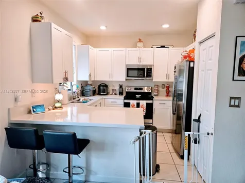 10918 W 33rd Way Hialeah FL 33018