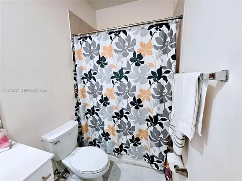 10918 W 33rd Way Hialeah FL 33018