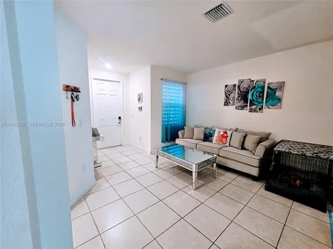 10918 W 33rd Way Hialeah FL 33018
