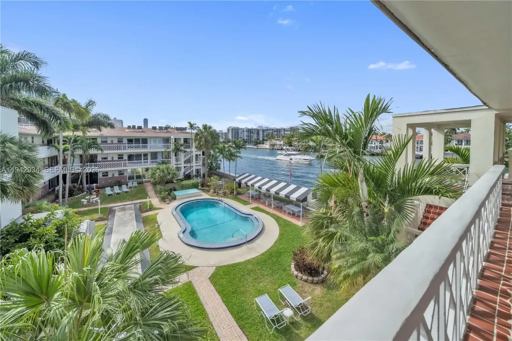 2400 S Ocean Drive Hollywood FL 33019