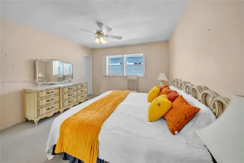 2400 S Ocean Drive Hollywood FL 33019