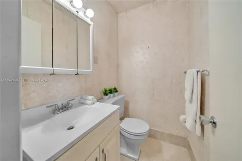 2400 S Ocean Drive Hollywood FL 33019