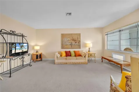 2400 S Ocean Drive Hollywood FL 33019