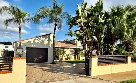 2725 SW 102nd Avenue Miami FL 33165
