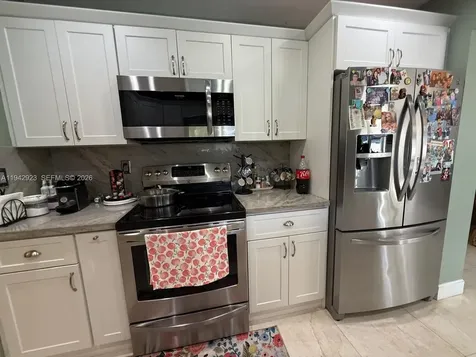 2725 SW 102nd Avenue Miami FL 33165