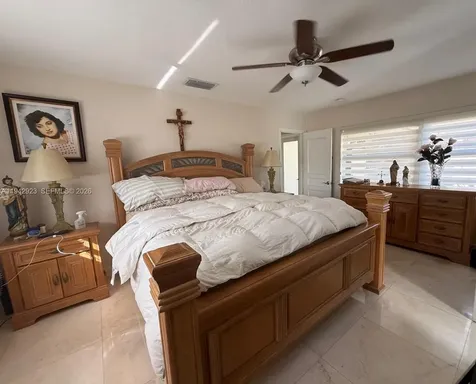 2725 SW 102nd Avenue Miami FL 33165