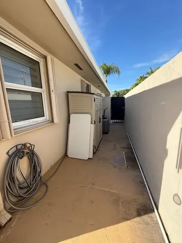 2725 SW 102nd Avenue Miami FL 33165