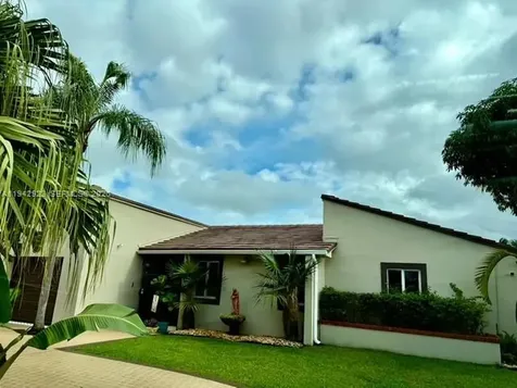 2725 SW 102nd Avenue Miami FL 33165