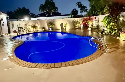 2725 SW 102nd Avenue Miami FL 33165