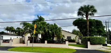 2725 SW 102nd Avenue Miami FL 33165