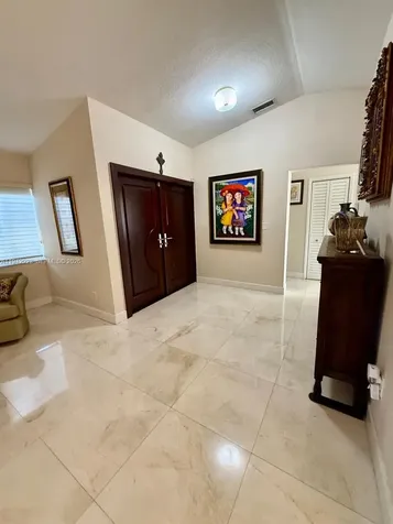 2725 SW 102nd Avenue Miami FL 33165