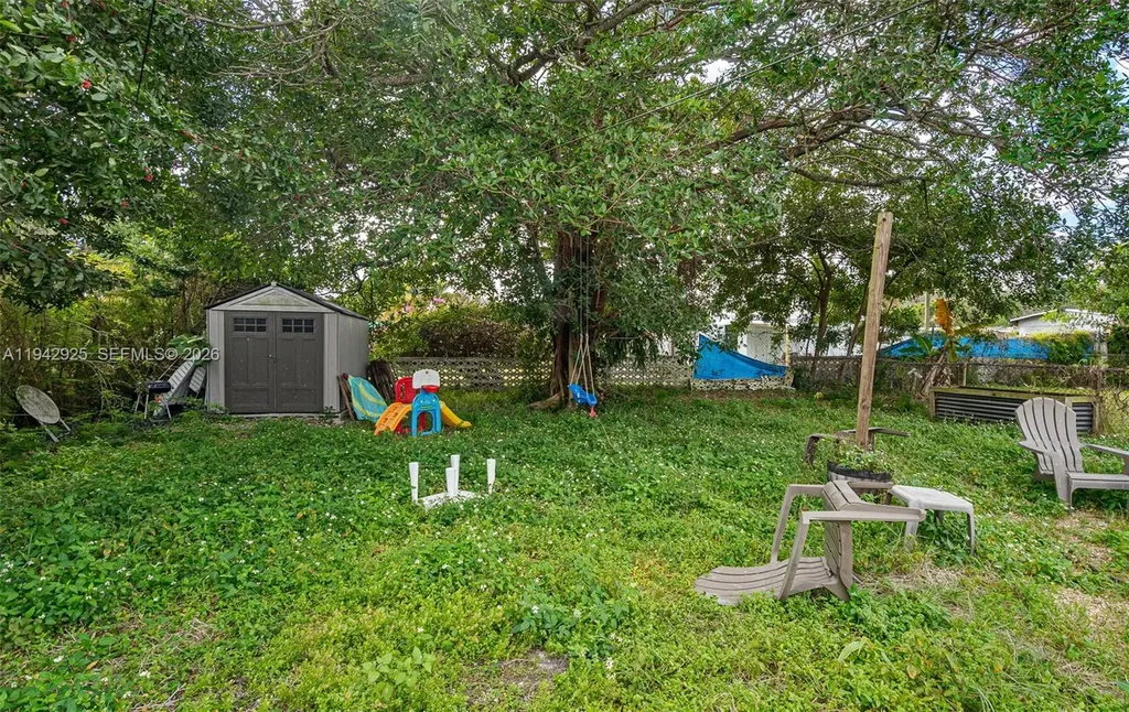 5844 Garfield Street Hollywood FL 33021