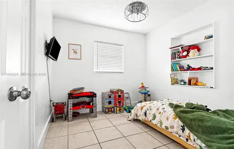 5844 Garfield Street Hollywood FL 33021