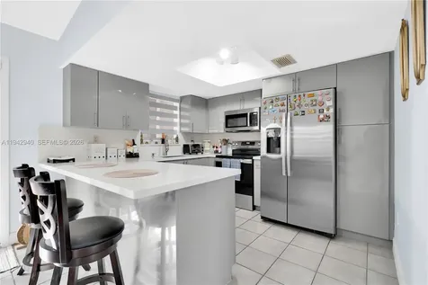 1142 SW 138th Court Miami FL 33184