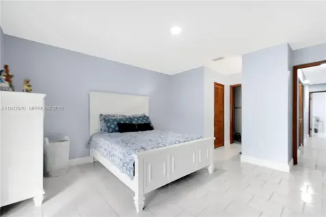 1142 SW 138th Court Miami FL 33184