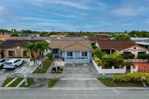 1142 SW 138th Court Miami FL 33184