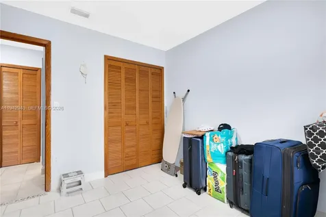 1142 SW 138th Court Miami FL 33184