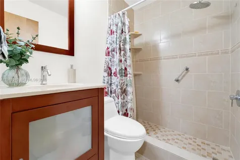 1142 SW 138th Court Miami FL 33184