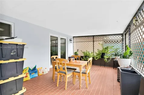 1142 SW 138th Court Miami FL 33184