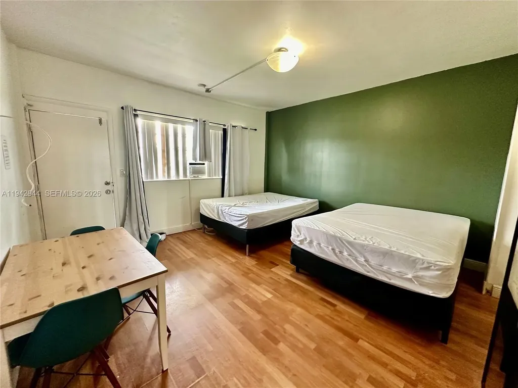 26 Diplomat Parkway Hallandale Beach FL 33009