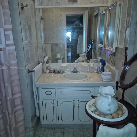 6225 SW 59th Street South Miami FL 33143