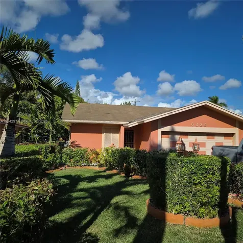 6225 SW 59th Street South Miami FL 33143