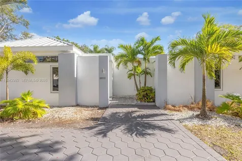 18555 SW 83rd Place Cutler Bay FL 33157