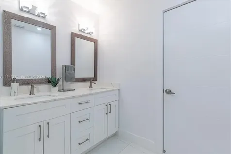 18555 SW 83rd Place Cutler Bay FL 33157