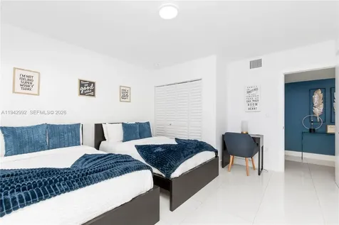 18555 SW 83rd Place Cutler Bay FL 33157