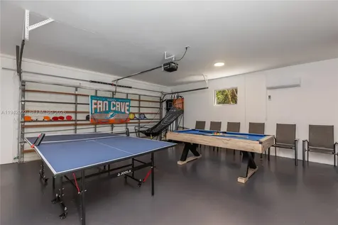 18555 SW 83rd Place Cutler Bay FL 33157