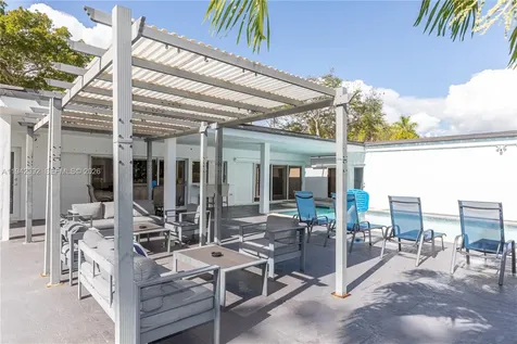 18555 SW 83rd Place Cutler Bay FL 33157