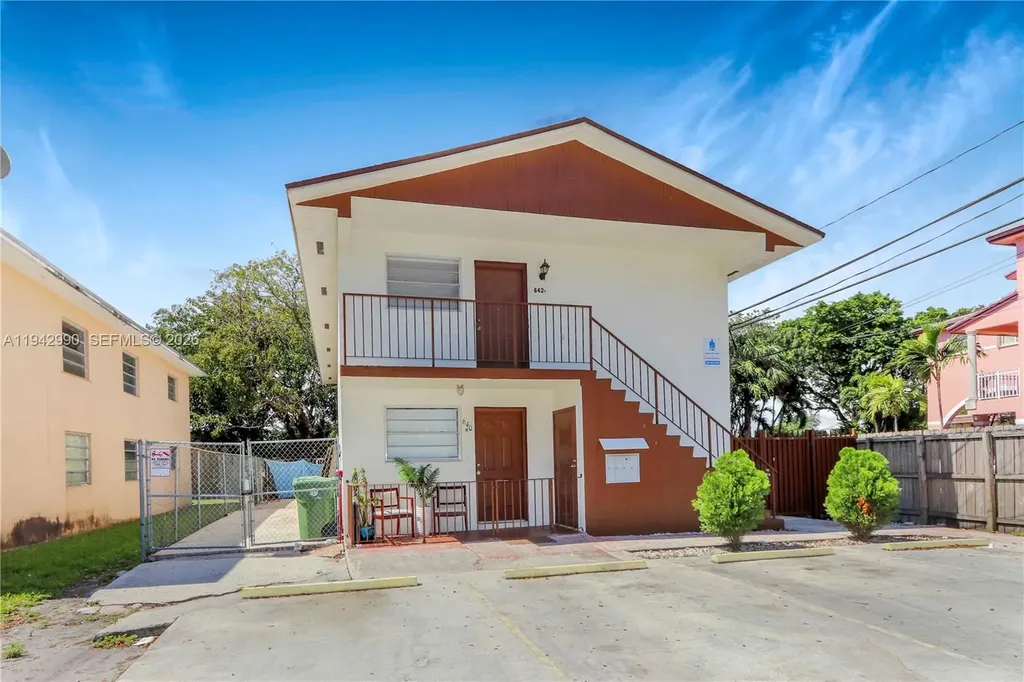 642 E 2nd Avenue Hialeah FL 33010