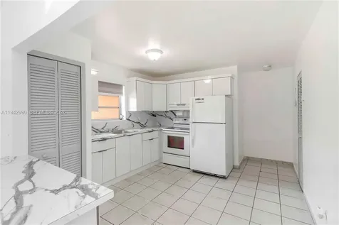 642 E 2nd Avenue Hialeah FL 33010