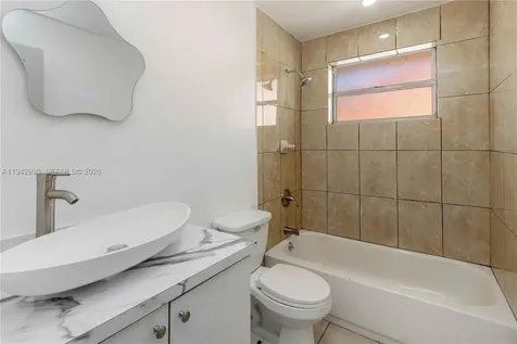 642 E 2nd Avenue Hialeah FL 33010