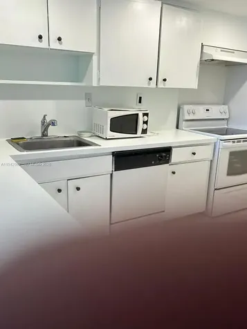 1150 NE 191st Street Miami FL 33179