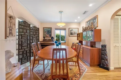 2496 Abaco Avenue Miami FL 33133