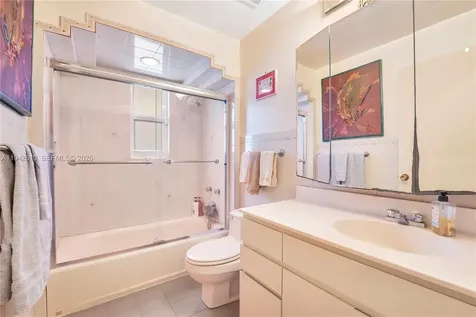 2496 Abaco Avenue Miami FL 33133