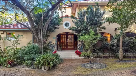 2496 Abaco Avenue Miami FL 33133