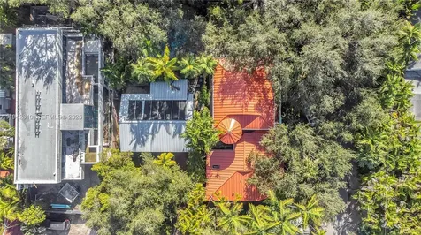 2496 Abaco Avenue Miami FL 33133
