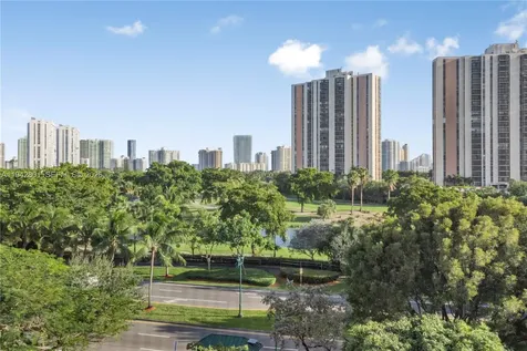 20500 W Country Club Drive Aventura FL 33180