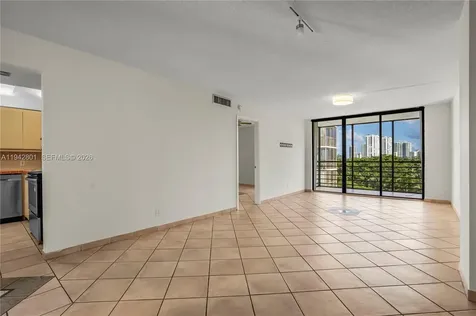 20500 W Country Club Drive Aventura FL 33180