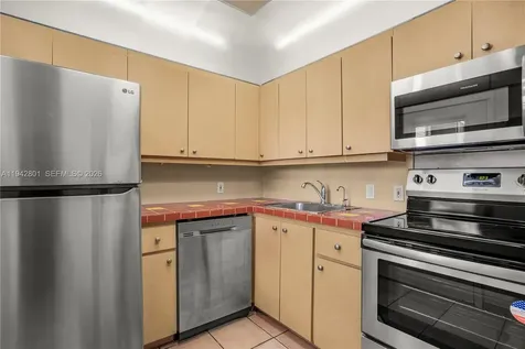 20500 W Country Club Drive Aventura FL 33180