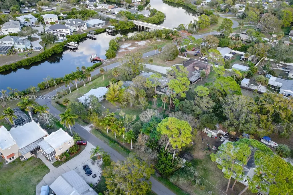 302 5th Street SW Other City - In The State Of Florida FL 33570