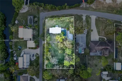 302 5th Street SW Other City - In The State Of Florida FL 33570