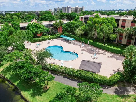 2200 S Cypress Bend Drive Pompano Beach FL 33069